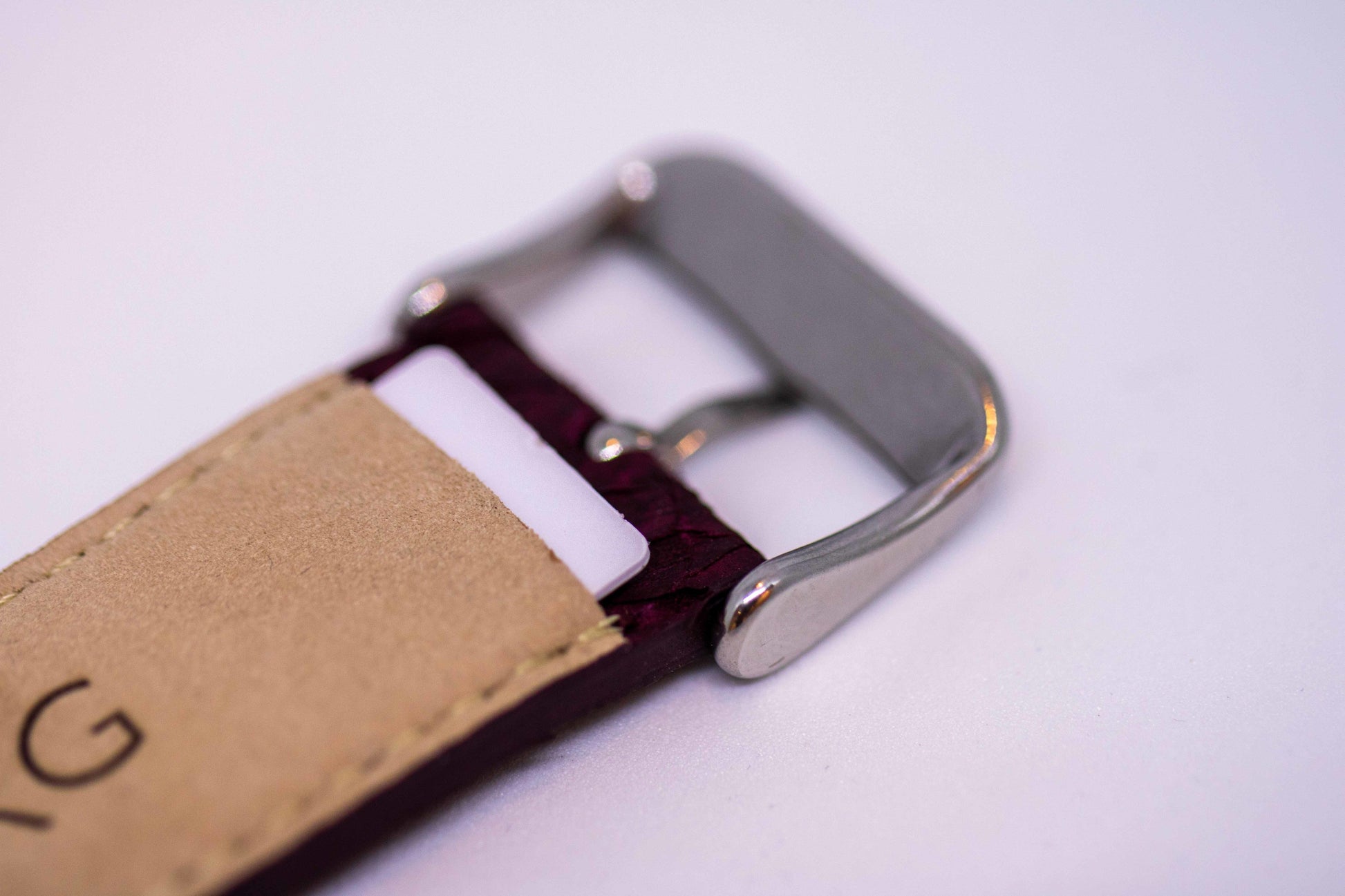 Vinrød Lakseskinn Reim Sølv 20 MM - Berg Watches